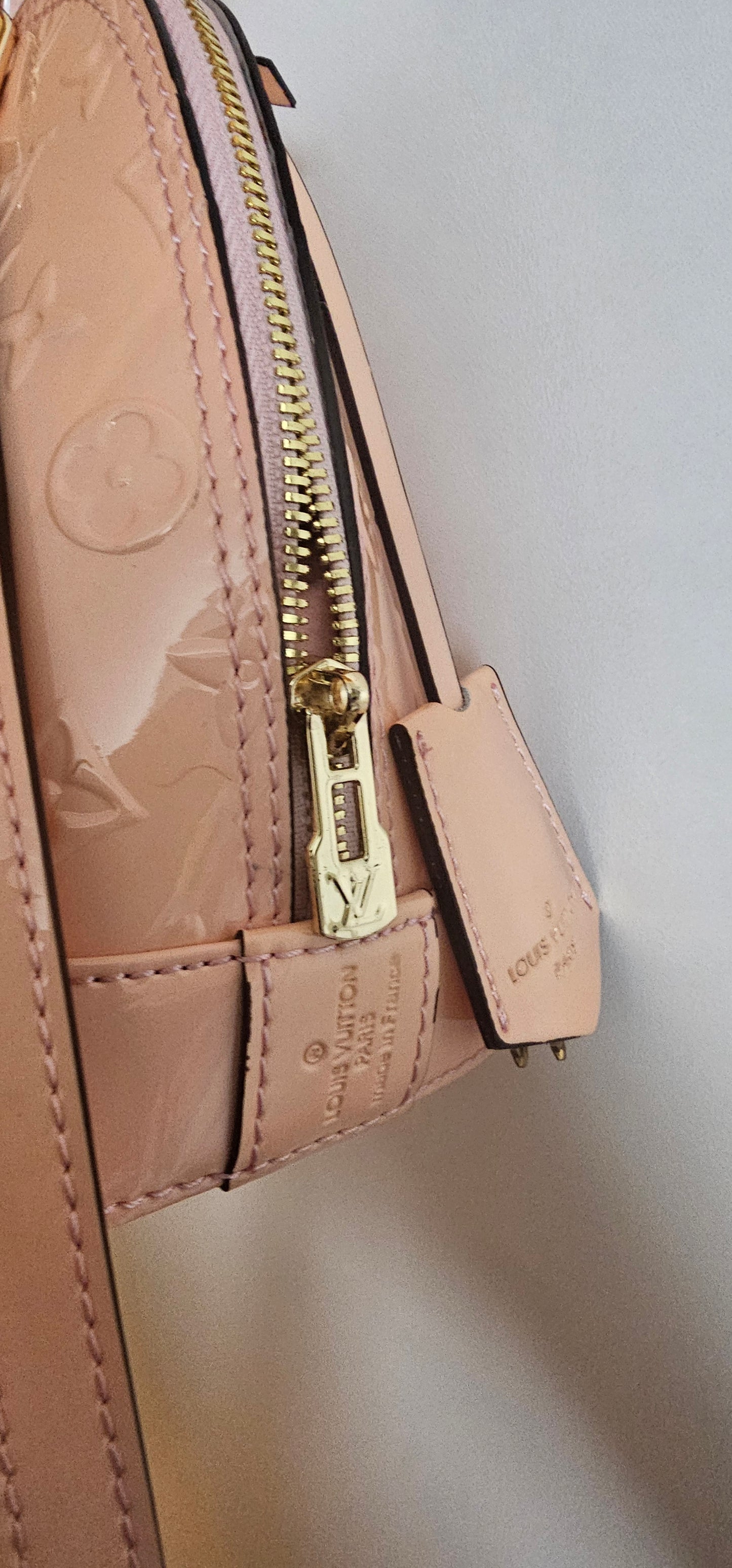 LOUIS VUITTON Alma BB Monogram Vernis Leather Handbag Light Pink ballerina