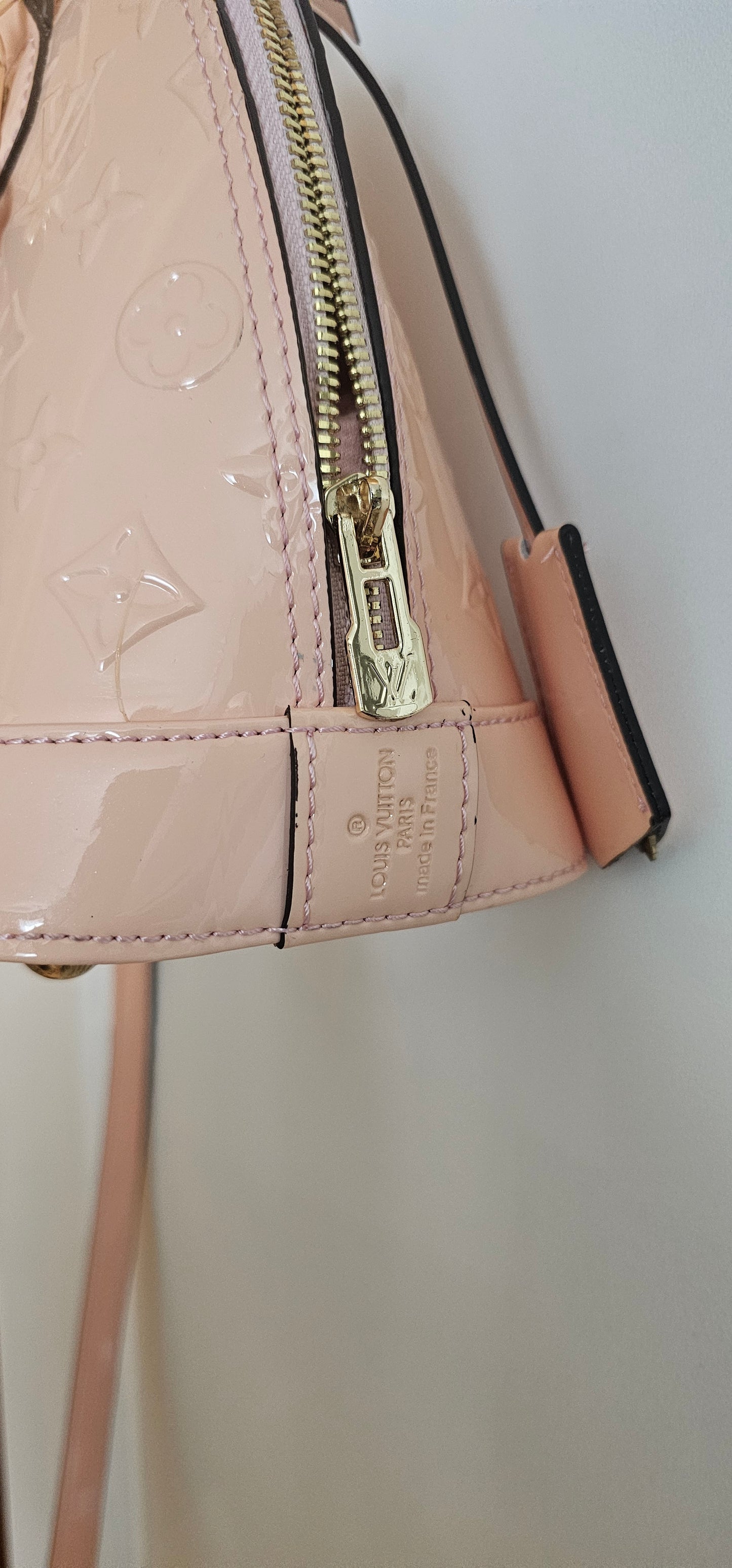 LOUIS VUITTON Alma BB Monogram Vernis Leather Handbag Light Pink ballerina