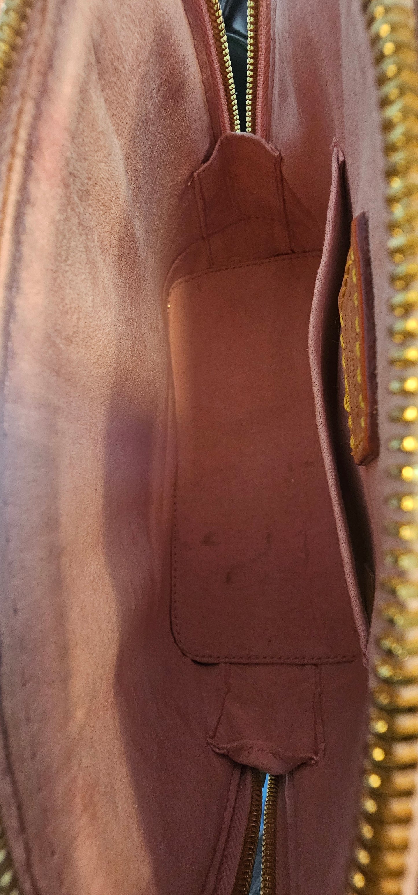 LOUIS VUITTON Alma BB Monogram Vernis Leather Handbag Light Pink ballerina