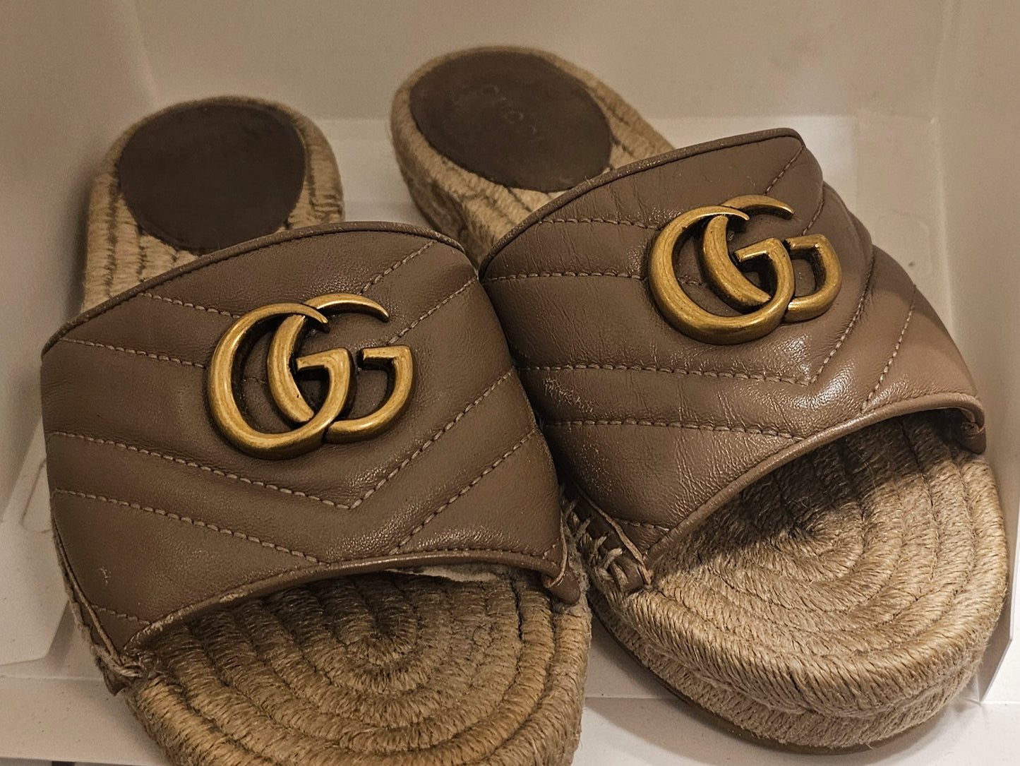Gucci Beige Marmont Quilted Slide Espadrilles GG Size 36 Flats