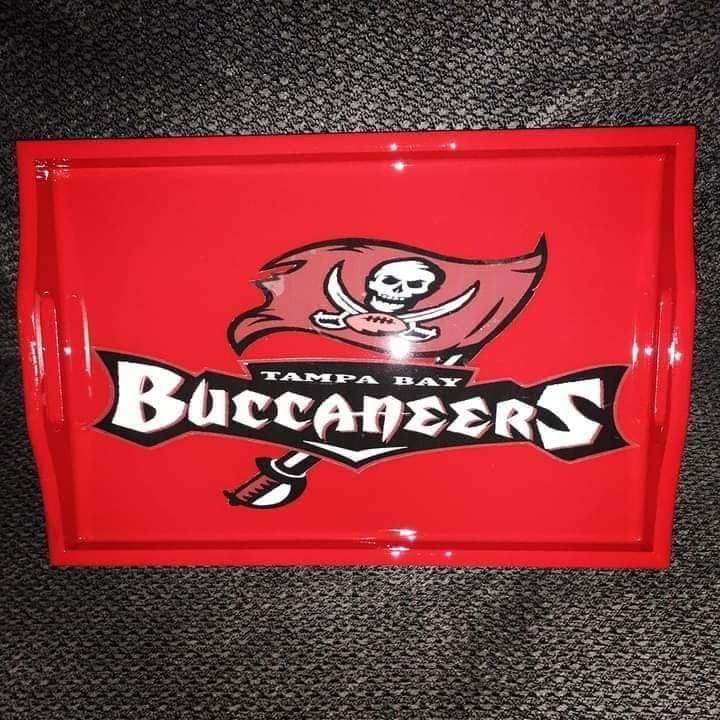 Customized Team dinner or cigar sets