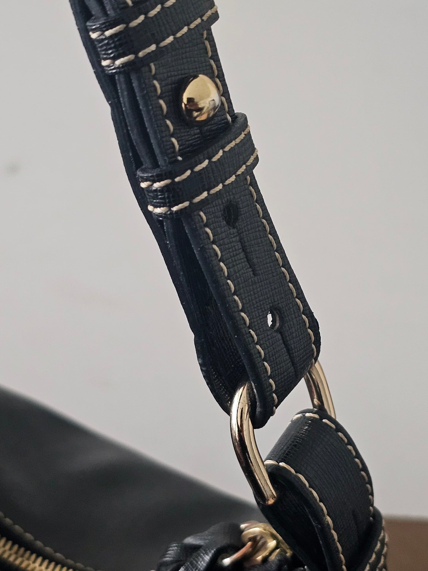 Dooney & Bourke Black smooth leather shoulder bag