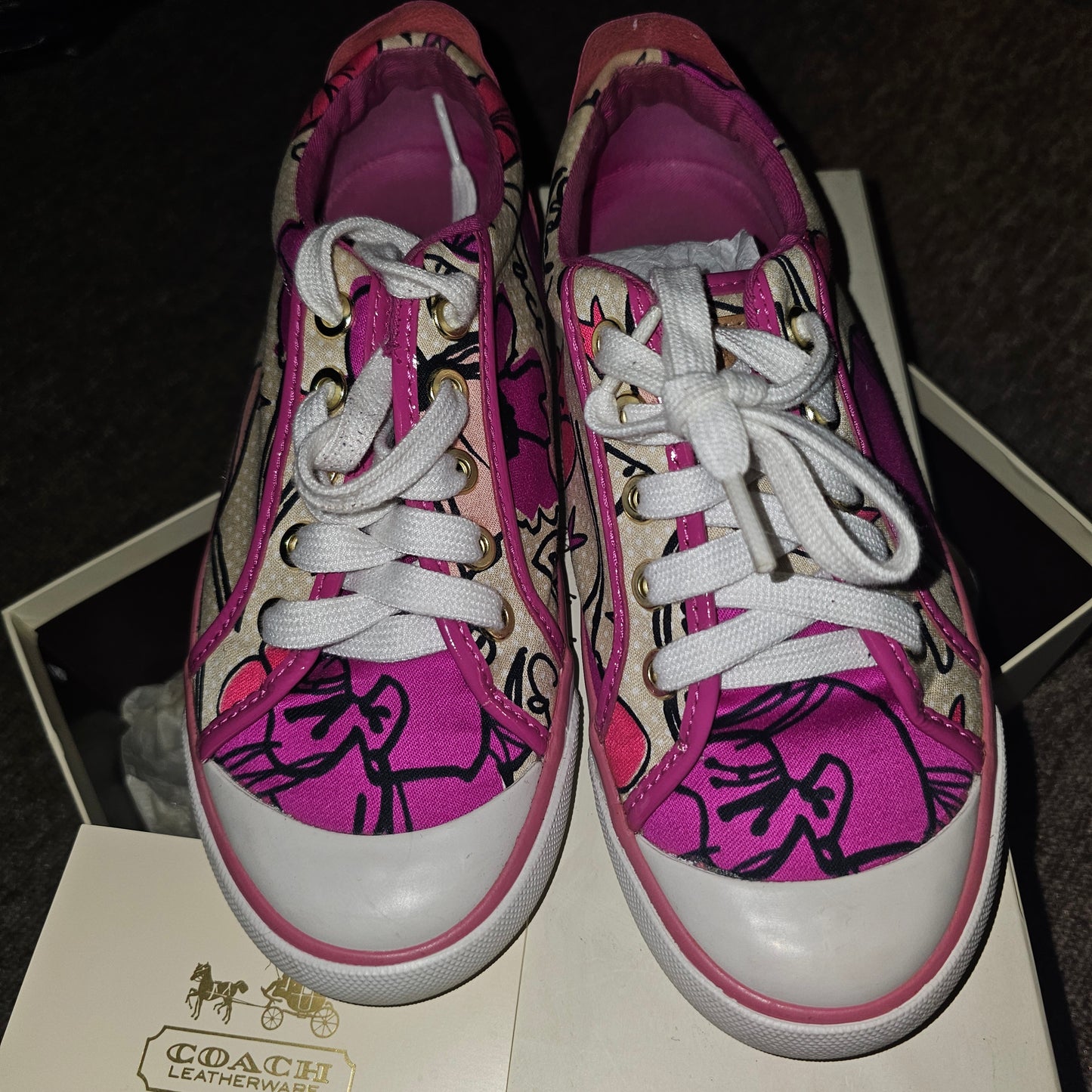 COACH~Barret Poppy Love Design Fuchsia Pink Patent Leather sneakers
