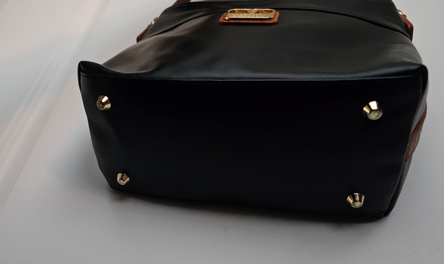 Valentina smooth leather shoulder tote