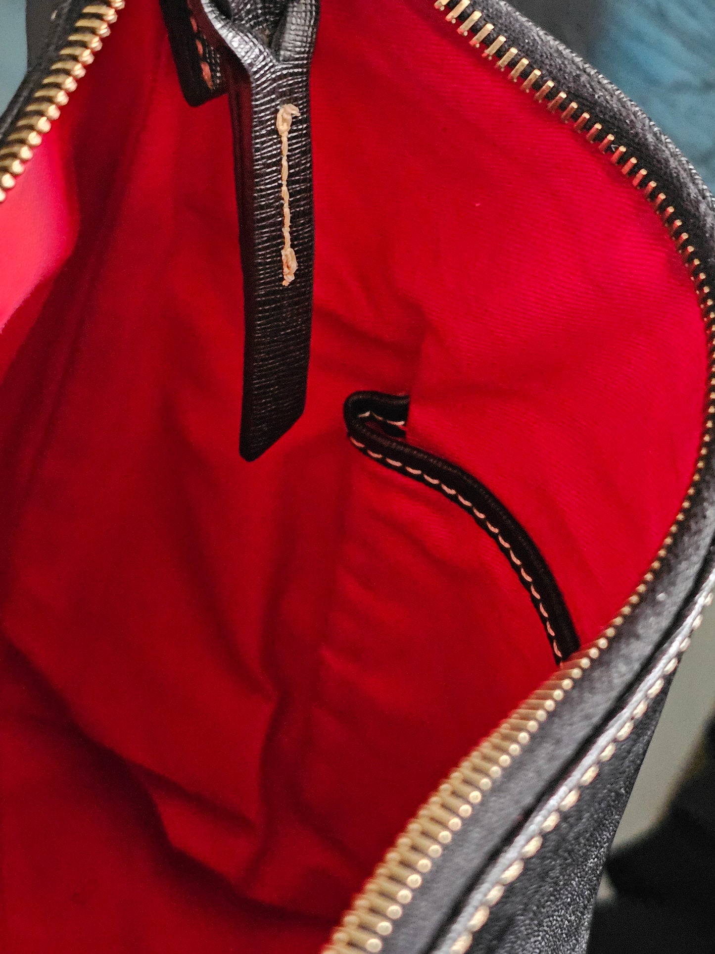 Dooney & Bourke Black smooth leather shoulder bag