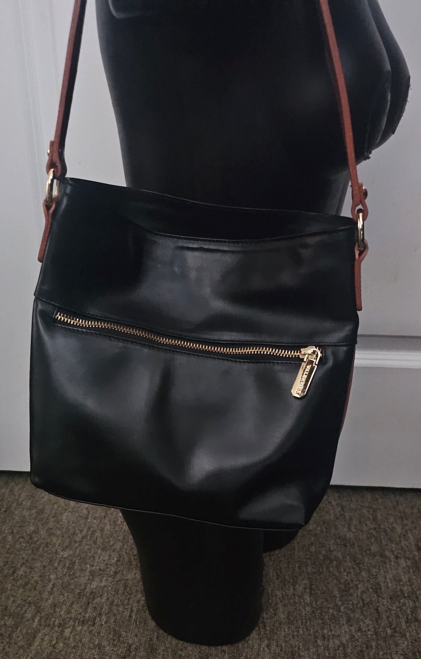Valentina smooth leather shoulder tote
