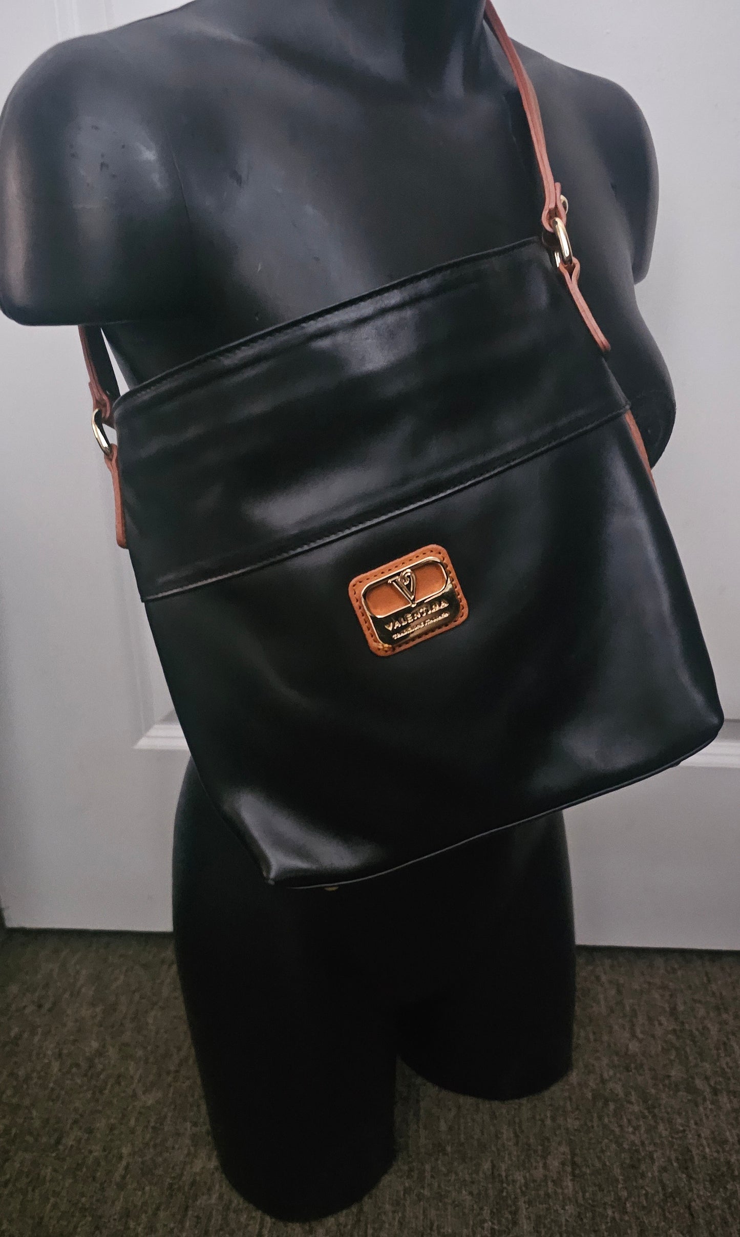 Valentina smooth leather shoulder tote