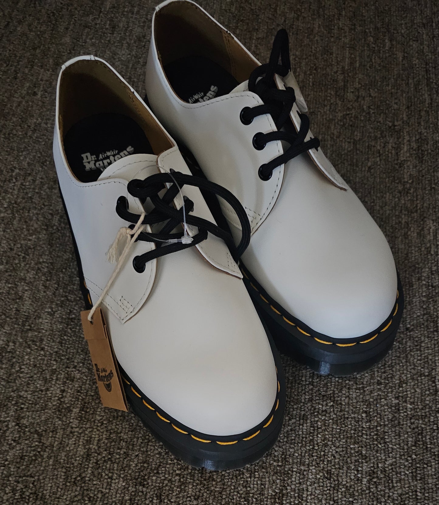 New Dr. Martens 1461 white smooth leather oxford women's size 8