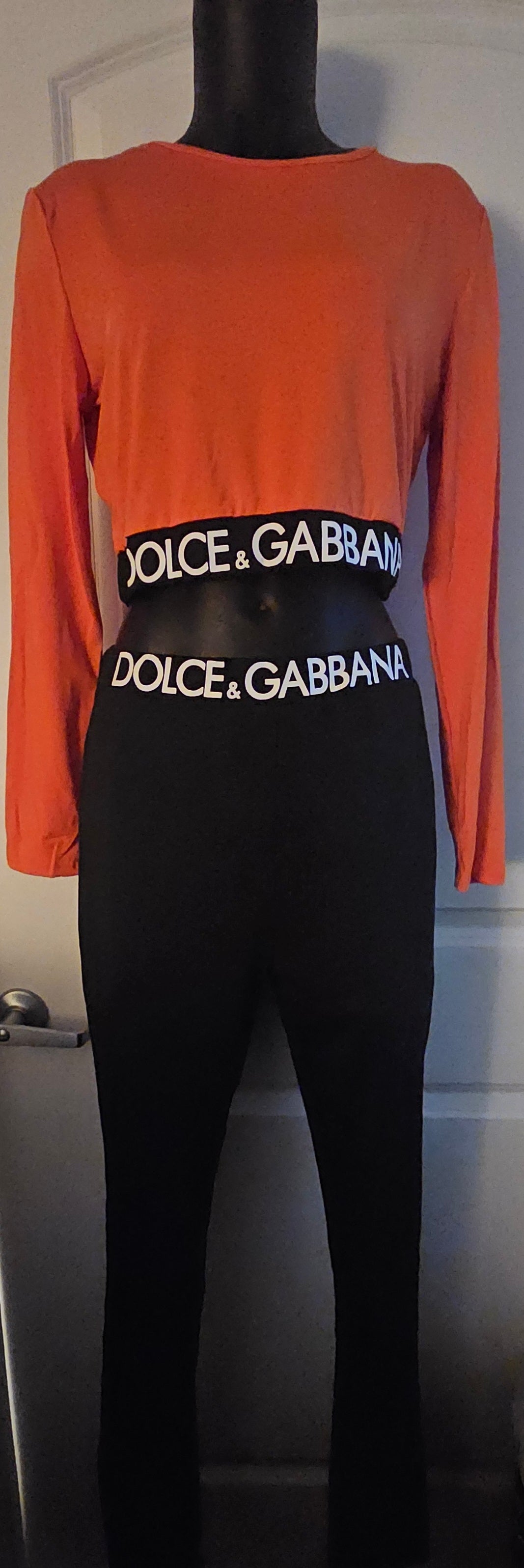 Long-sleeved jersey top with branded elastic with leggins